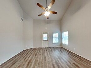 1609 Darwin Cedar Dr in Rosharon, TX - Building Photo - Building Photo