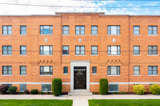 Primadore Apartments in Wyandotte, MI - Foto de edificio - Building Photo