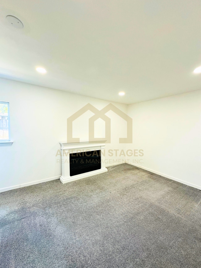 211 S N St in Lompoc, CA - Building Photo - Building Photo
