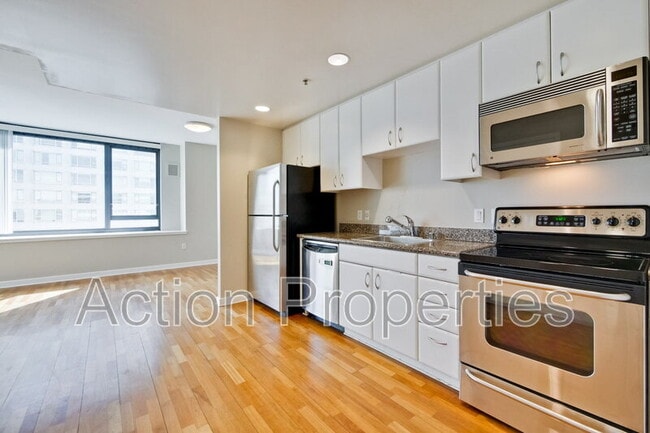 260 King St in San Francisco, CA - Building Photo - Building Photo