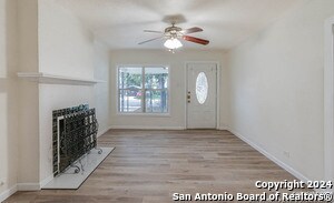 2626 W Mistletoe Ave in San Antonio, TX - Building Photo - Building Photo