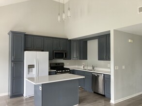 343 Westmore Meyers Rd in Lombard, IL - Building Photo - Building Photo