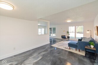 5034 Allisonville Rd in Indianapolis, IN - Building Photo - Building Photo