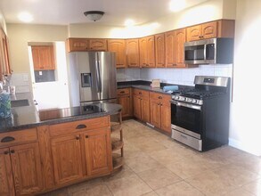 9937 N 1250 East Rd in Shirley, IL - Building Photo - Building Photo
