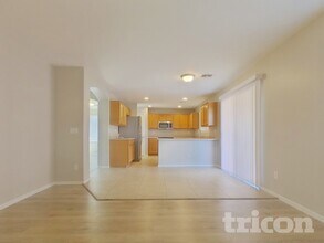 4442 W Apollo Rd in Phoenix, AZ - Building Photo - Building Photo