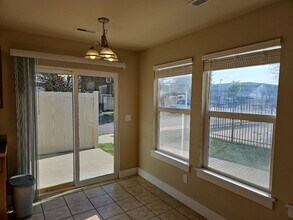 11050 W Garverdale Ln in Boise, ID - Building Photo - Building Photo