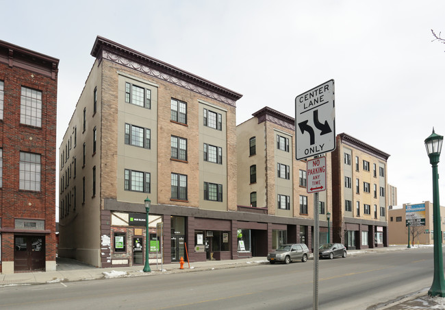 Black River Apartments in Watertown, NY - Foto de edificio - Building Photo