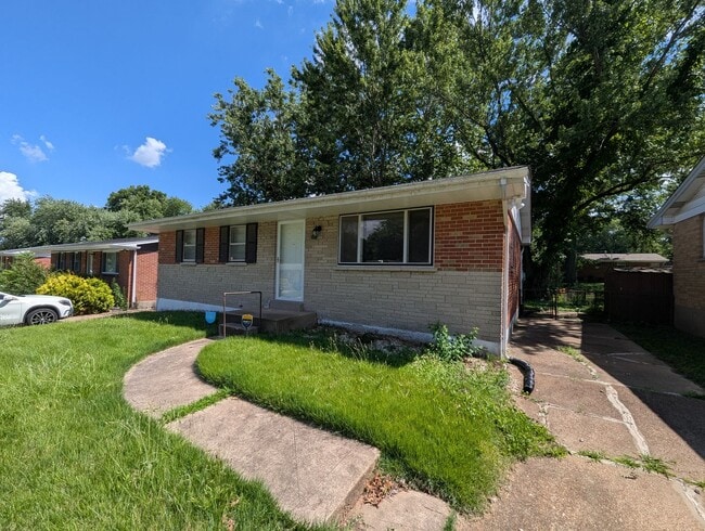 property at 1384 Cove Ln
