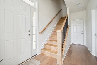 8 Haralson Ct in Livingston, NJ - Building Photo - Building Photo