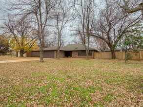 128 Pueblo in Edmond, OK - Building Photo - Building Photo