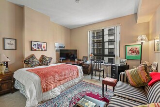 801 S Olive Ave, Unit 1415 in West Palm Beach, FL - Building Photo - Building Photo