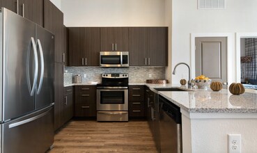 1331 4th Ave N in Nashville, TN - Building Photo - Building Photo