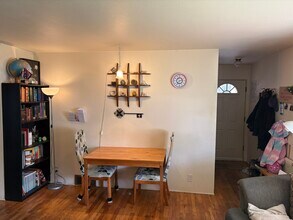 1619 W Olympia Dr in Boise, ID - Foto de edificio - Building Photo