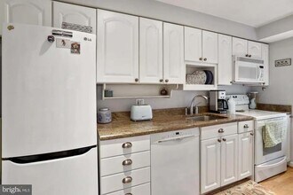 2210 Washington Ave in Silver Spring, MD - Building Photo - Building Photo
