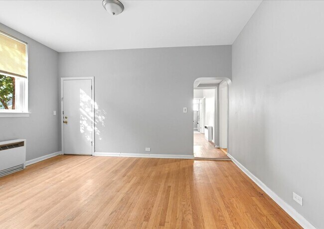 7208 W School St in Chicago, IL - Building Photo - Building Photo