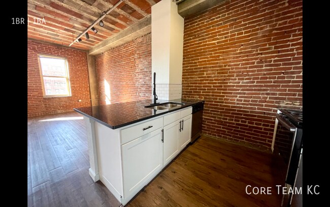 204 Walnut St in Kansas City, MO - Building Photo - Building Photo