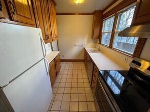 41 Hawthorn St in Cambridge, MA - Building Photo - Building Photo