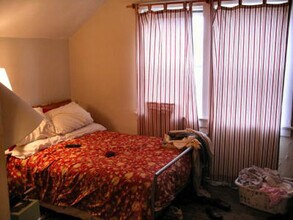 104 S Grove St, Unit 2 in Urbana, IL - Building Photo - Building Photo
