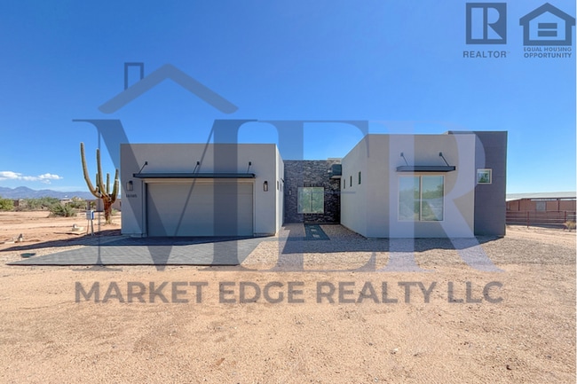 property at 16165 E Lowden Ct