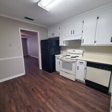 1745 Poplar St in Valdosta, GA - Building Photo - Building Photo
