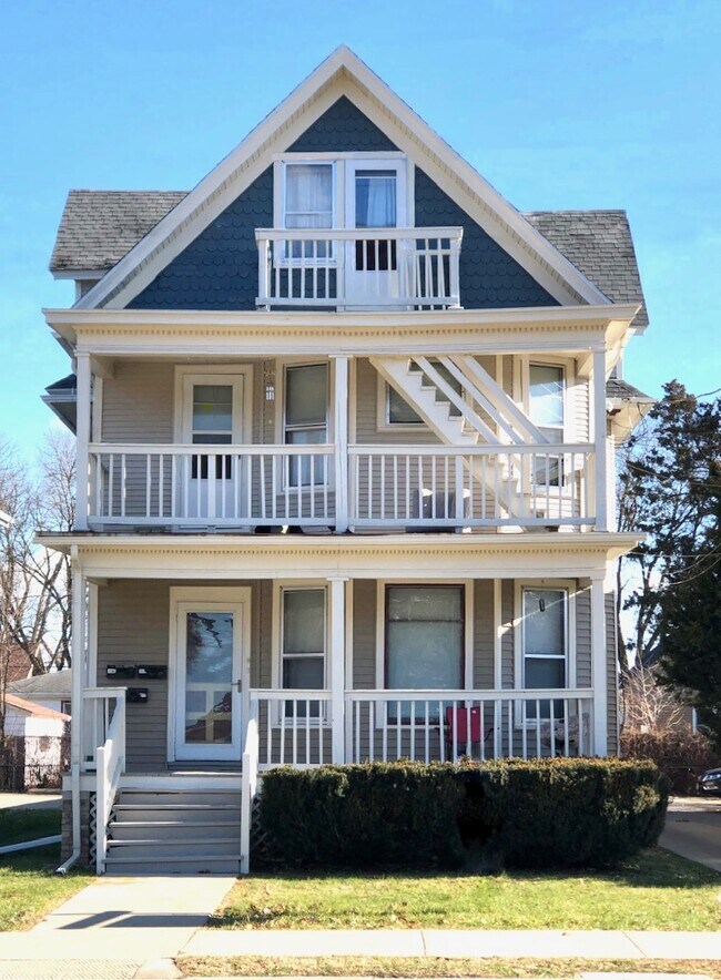 329 N Sherman Ave, Unit 3