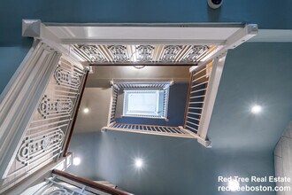 195 Park Dr in Boston, MA - Building Photo - Building Photo