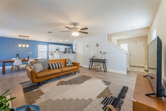 336 Celery Loop in Austin, TX - Building Photo - Building Photo