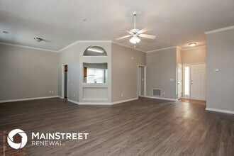 10300 Northwoods Forest Dr in Charlotte, NC - Building Photo - Building Photo