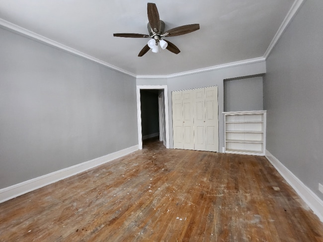 5911 W Huron St in Chicago, IL - Building Photo - Building Photo