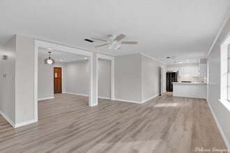 11122 Parkside Dr in Shreveport, LA - Building Photo - Building Photo
