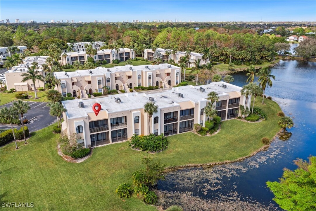 3327 Olympic Dr in Naples, FL - Building Photo