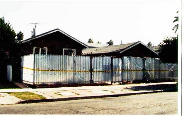 Tolton Court in Los Angeles, CA - Building Photo - Building Photo