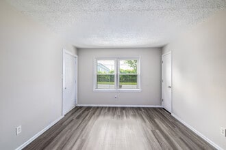 Derita Woods Apartments in Charlotte, NC - Building Photo - Interior Photo