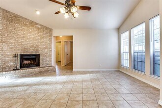 8811 Clearbrook Trail in Austin, TX - Building Photo - Building Photo