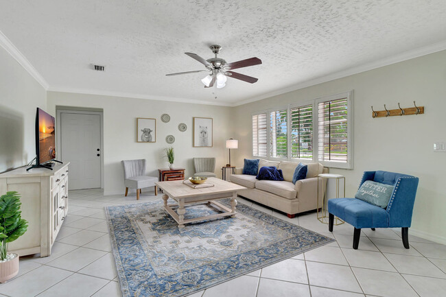 property at 27526 Los Amigos Ln