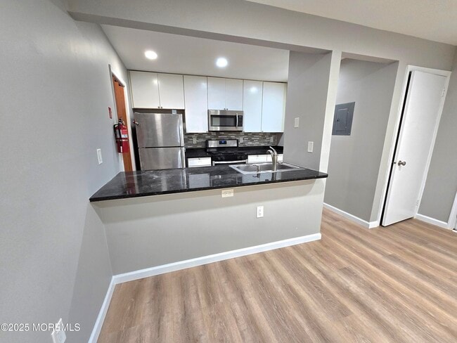 property at 73 Des Moines Ct