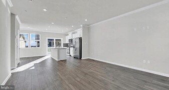 5044 Silver Oak Dr in Rosedale, MD - Building Photo