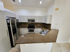 4279 Greenbriar Ln in Weston, FL - Building Photo - Building Photo