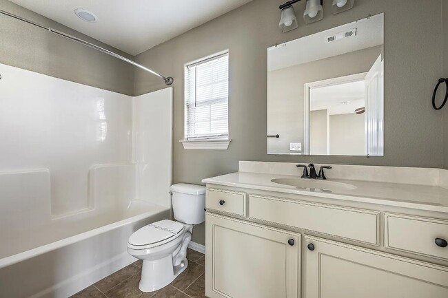 537 N Keats Dr in Fayetteville, AR - Building Photo - Building Photo