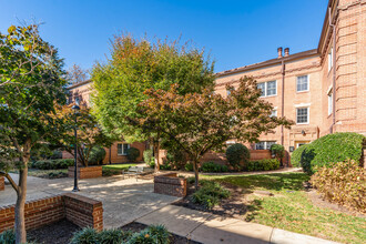 Canal Place Condo in Alexandria, VA - Building Photo - Building Photo