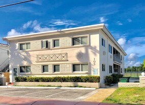 105 S Shore Dr in Miami Beach, FL - Building Photo