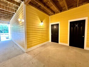 2411 Chatelain Way in Mount Pleasant, SC - Building Photo - Building Photo