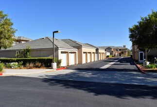 Temecula Ridge in Temecula, CA - Foto de edificio - Building Photo