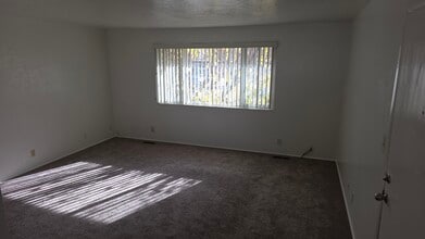 236 W 650 S, Unit 236 West in Bountiful, UT - Building Photo - Building Photo