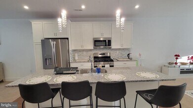 418 SADIE Ave in Lansdale, PA - Building Photo - Building Photo