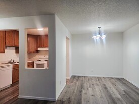 Regency Park North in Bemidji, MN - Building Photo