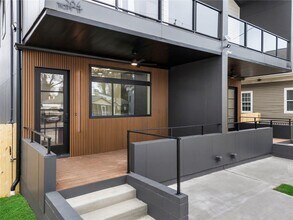 582 Hope St SW in Atlanta, GA - Building Photo - Building Photo