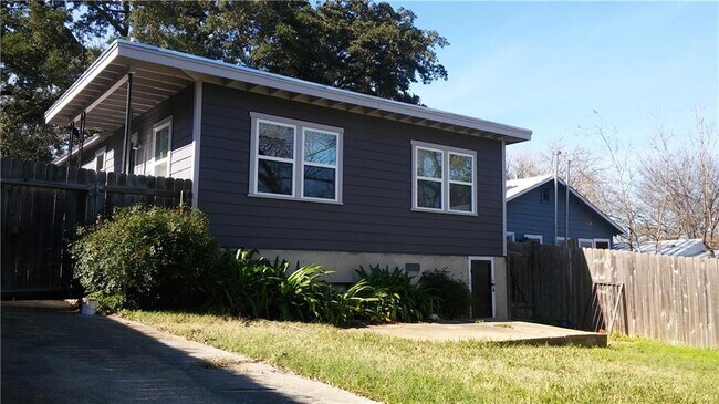 1139 Poquito St in Austin, TX - Building Photo - Building Photo