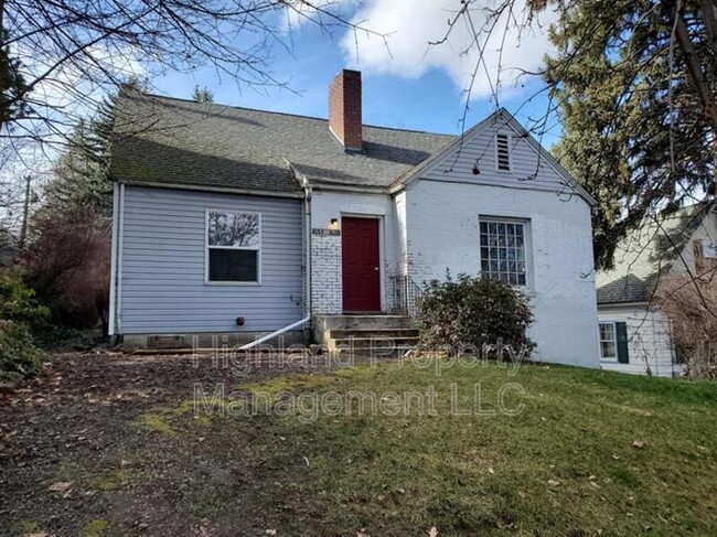 property at 1053-1055 NE Monroe St