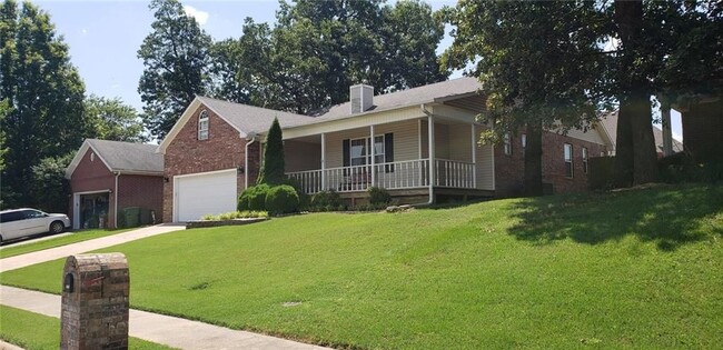 6116 W Knoll View Way in Rogers, AR - Building Photo - Building Photo